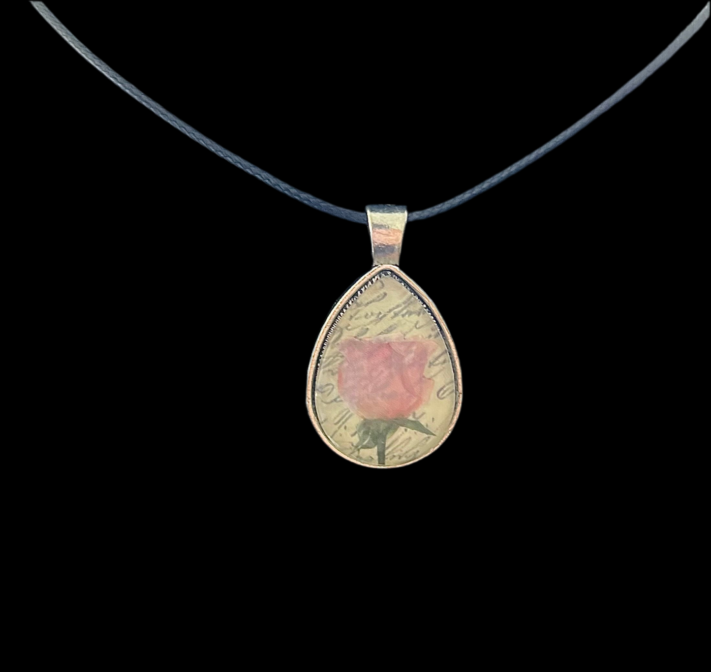 Handmade flower pendant necklace