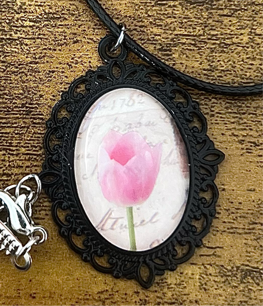 Handmade vintage vibe flower pendant necklace