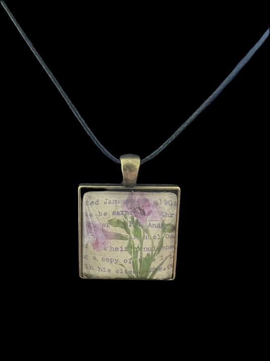 Handmade flower pendant necklace