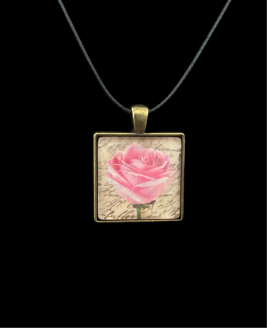 Handmade vintage vibe flower pendant necklace