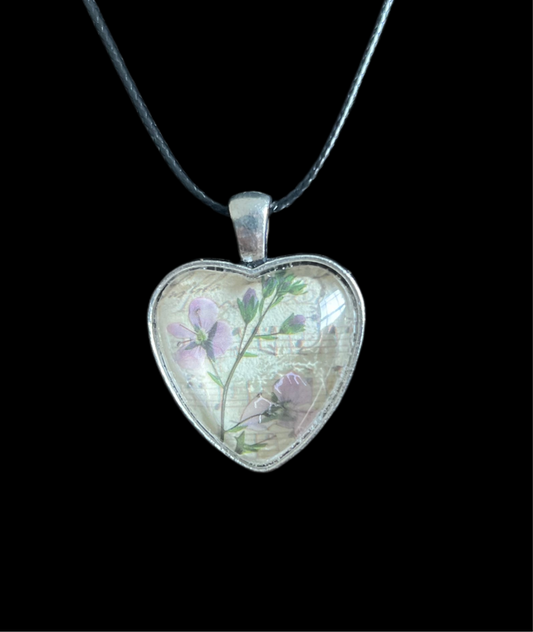 Handmade flower pendant necklace