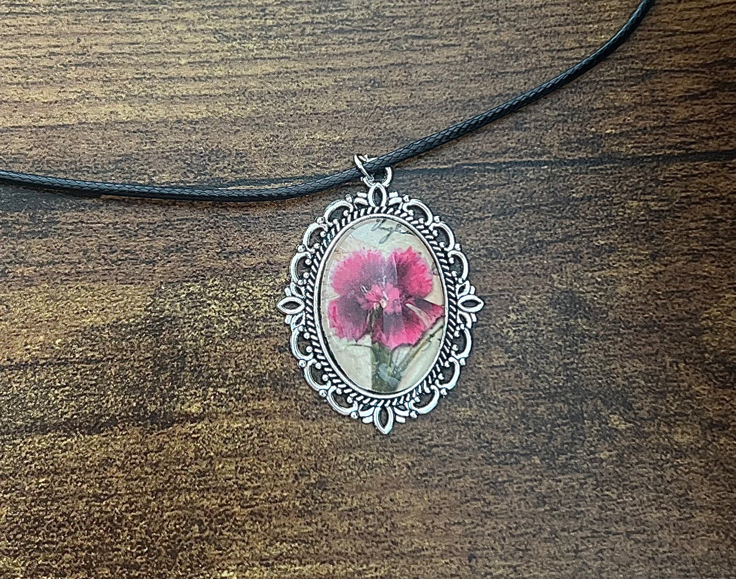 Handmade vintage vibe flower necklace