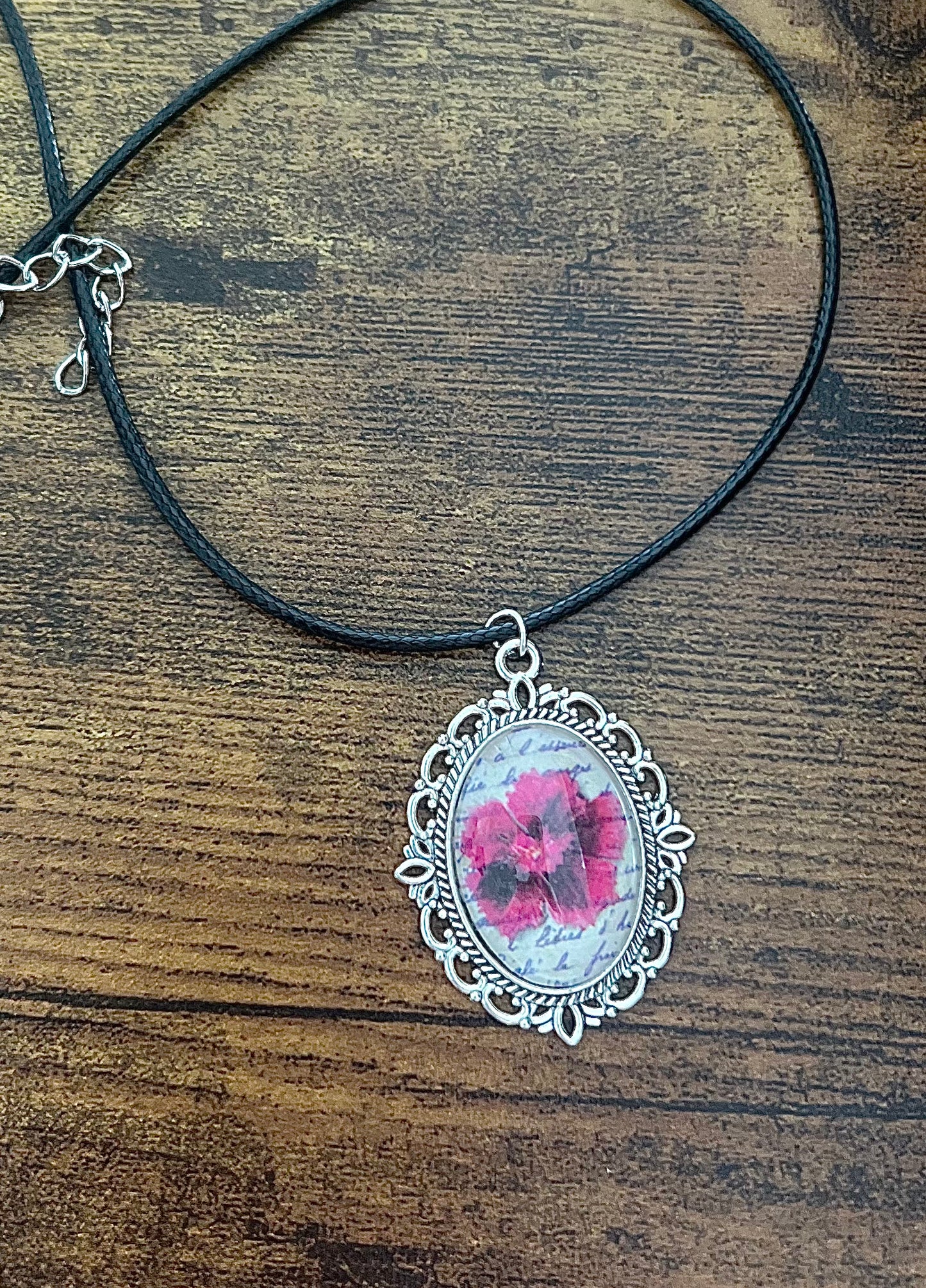 Handmade vintage vibe flower necklace